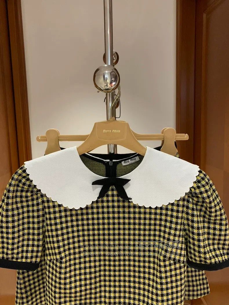 Miu Miu Miu Miu Size s short sleeves Size S / US 4 / IT 40 - 5 Thumbnail