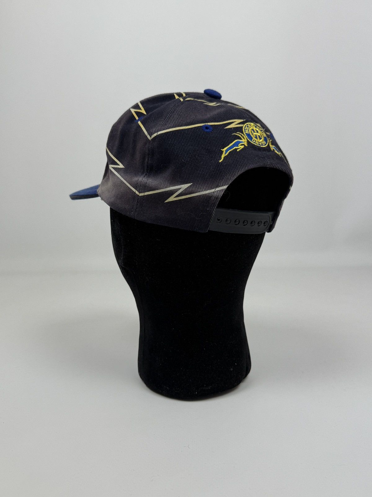 Vintage 1990s Vintage Faded Hockey Club Davos Shockwave Snapback Hat Size ONE SIZE - 12 Thumbnail