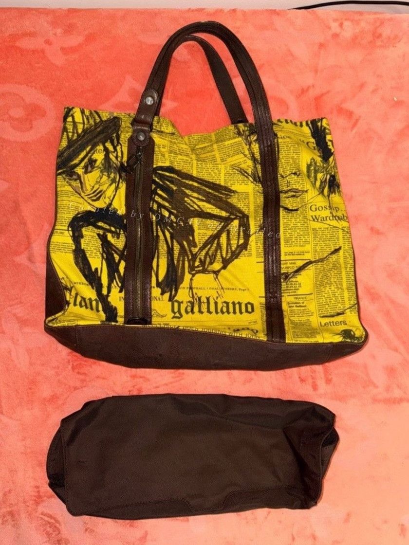 John Galliano John Galliano Newspaper Print Color Block Tote Size ONE SIZE - 1 Thumbnail