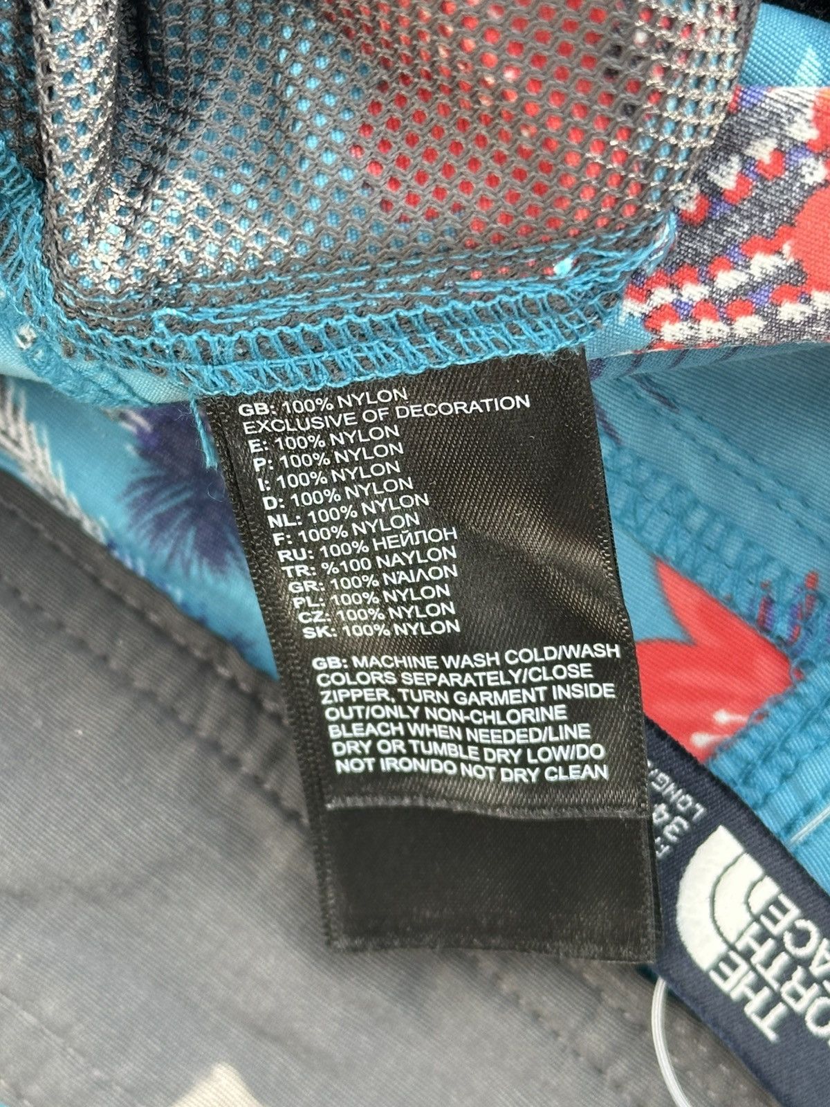 The North Face The North Face Men's Class V board shorts. Size US 34 / EU 50 - 18 Thumbnail
