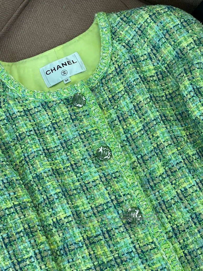 Chanel Chanel 19p avocado green woven green coat Size XXS / US 00 / IT 34 - 2 Thumbnail