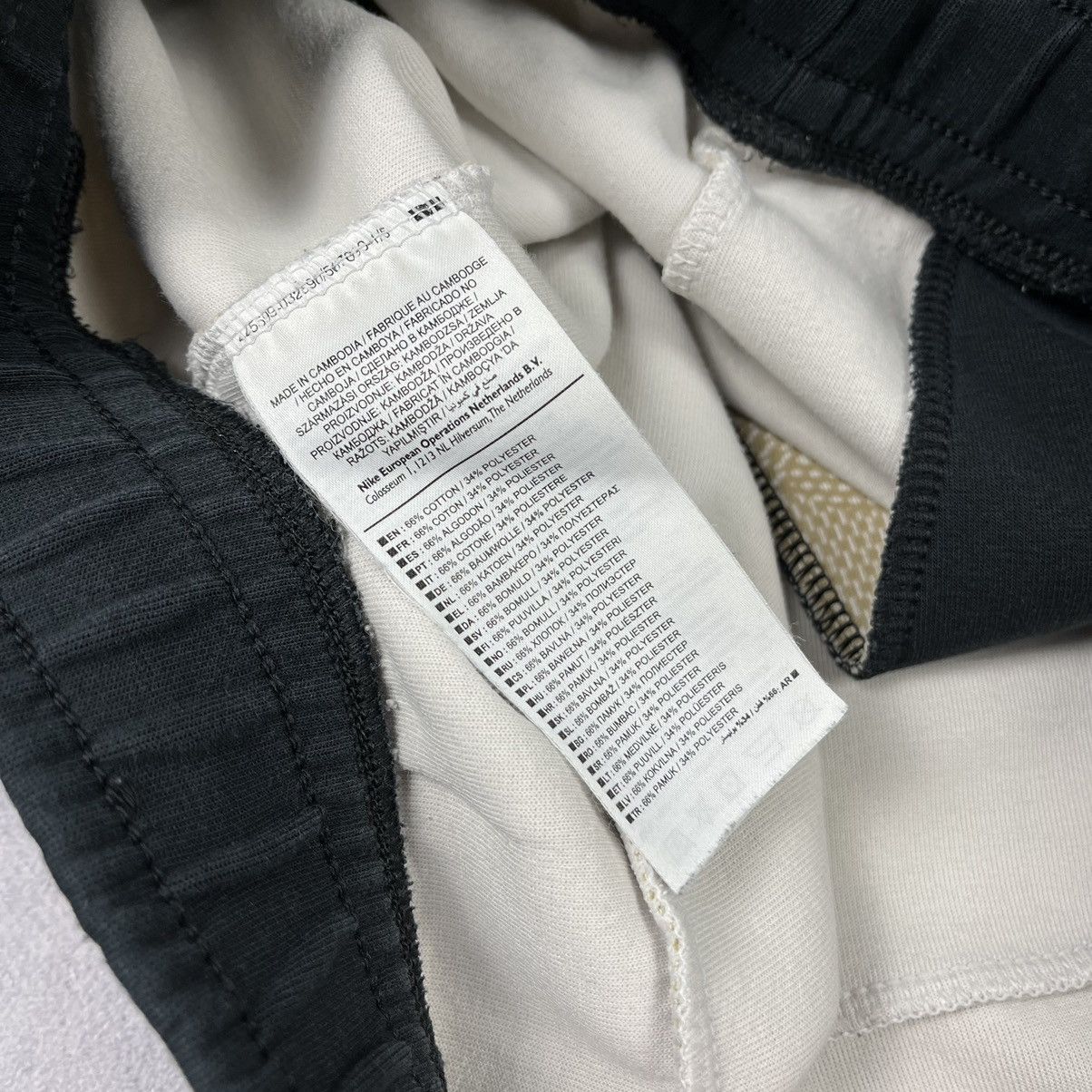 Nike Nike Tech Fleece beige camo drill track pants Size US 32 / EU 48 - 8 Thumbnail