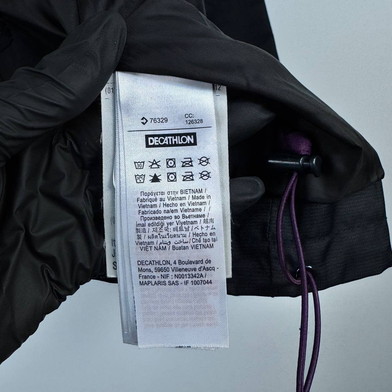 Other Quechua Decathlon Women’s Waterproof Jacket Black Hiking XS Size XS / US 0-2 / IT 36-38 - 7 Thumbnail