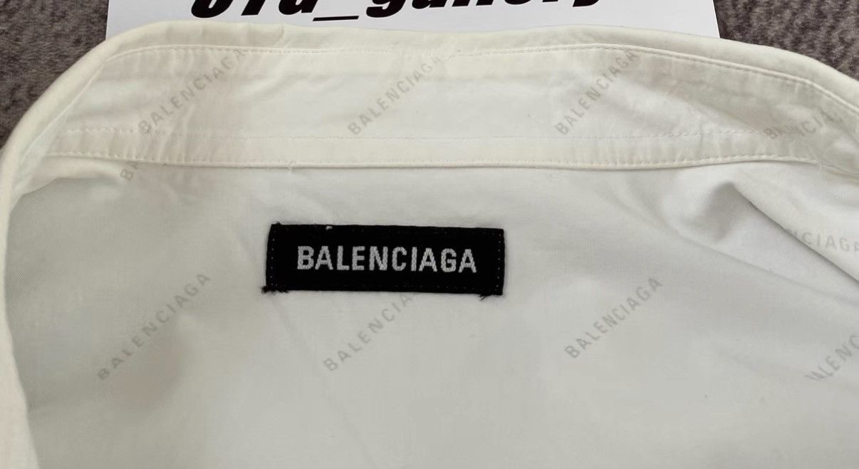 Balenciaga Balenciaga All-Over Logo Print Shirt Size US L / EU 52-54 / 3 - 5 Thumbnail