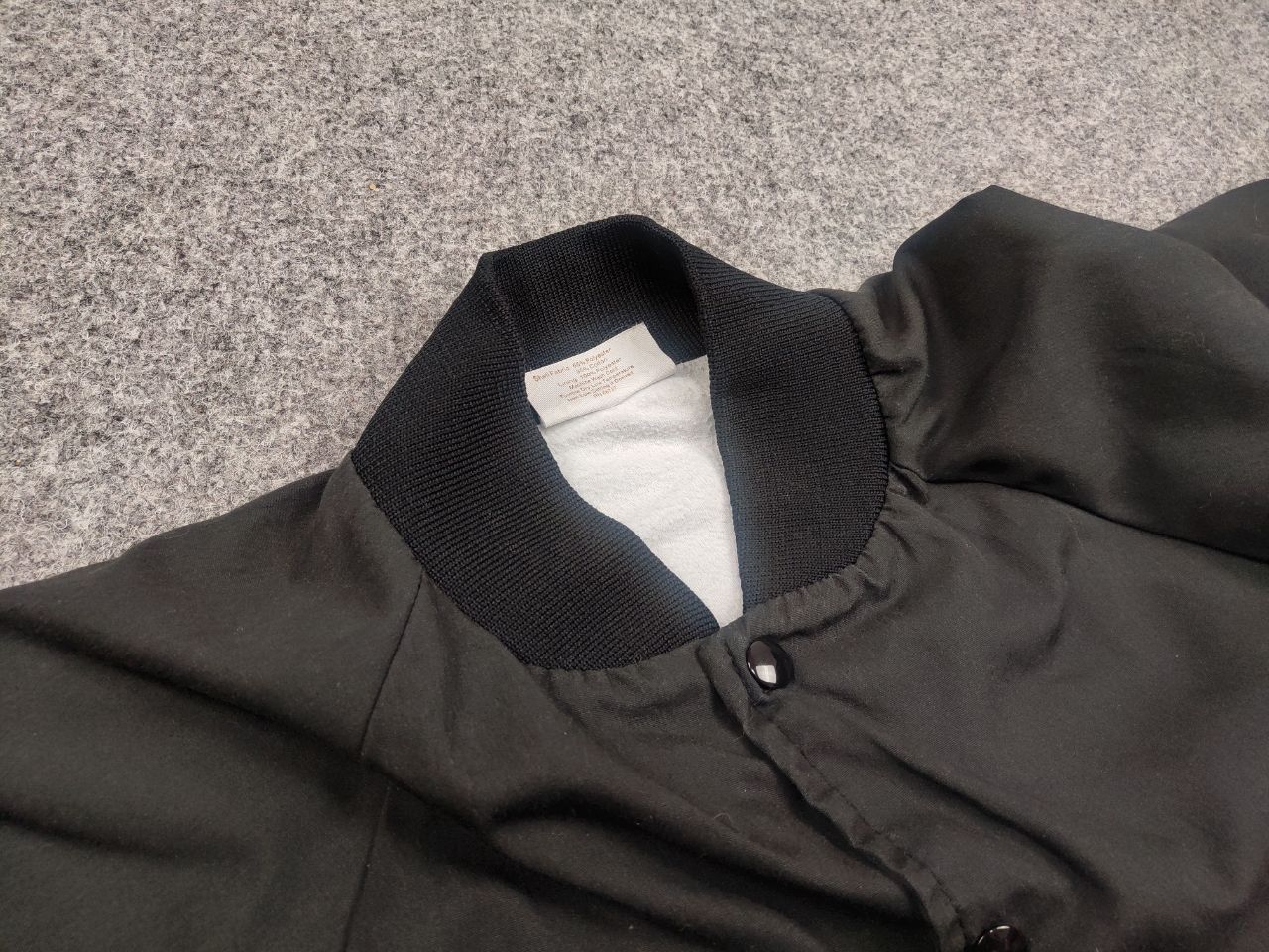 Vintage Vintage 90's Auburn USA Varsity Black Blank Bomber Jacket Size US M / EU 48-50 / 2 - 10 Thumbnail