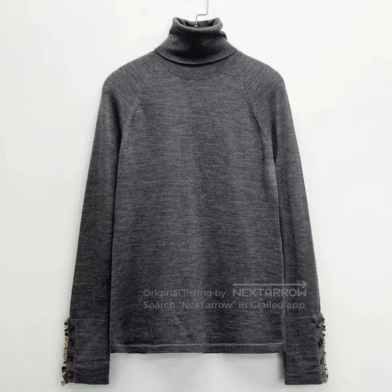 Burberry Burberry Gray Women's Knit Sweater for Spring. Size S / US 4 / IT 40 - 1 Thumbnail