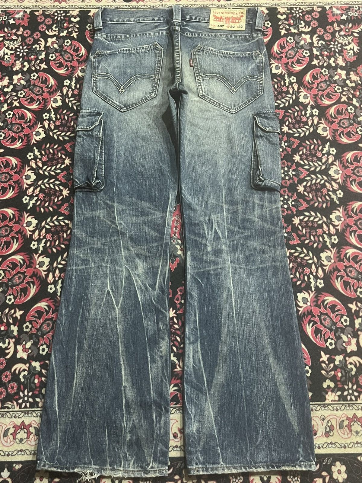 Levi's Levi’s 507 Japan Alluring Blue Washed Cargo Flare Jeans Size US 32 / EU 48 - 2 Thumbnail