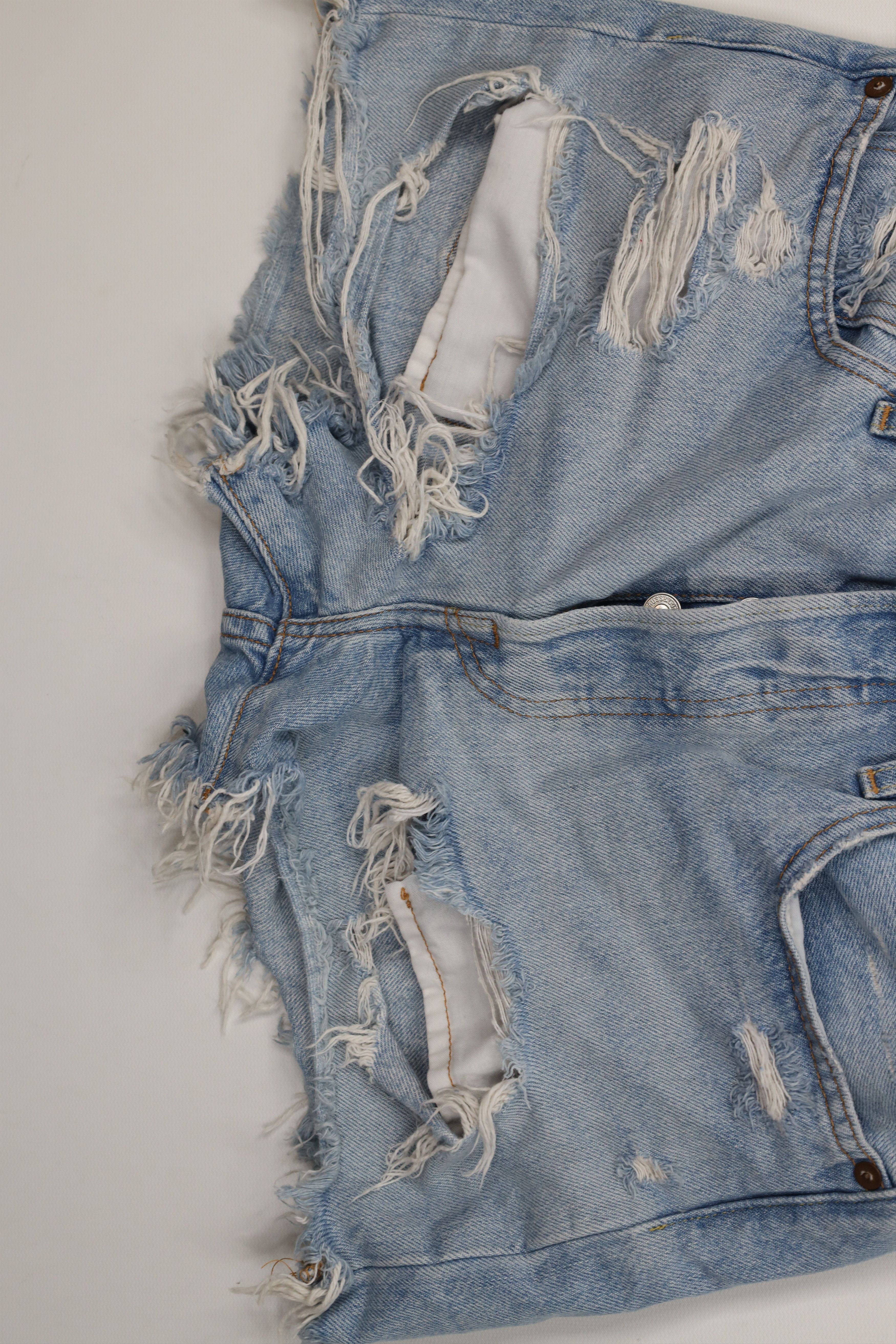 Levi's Vintage Y2K Levis 501xx Fly Cut Off Denim Jean Shorts Blue Size 26" / US 2 / IT 38 - 4 Thumbnail