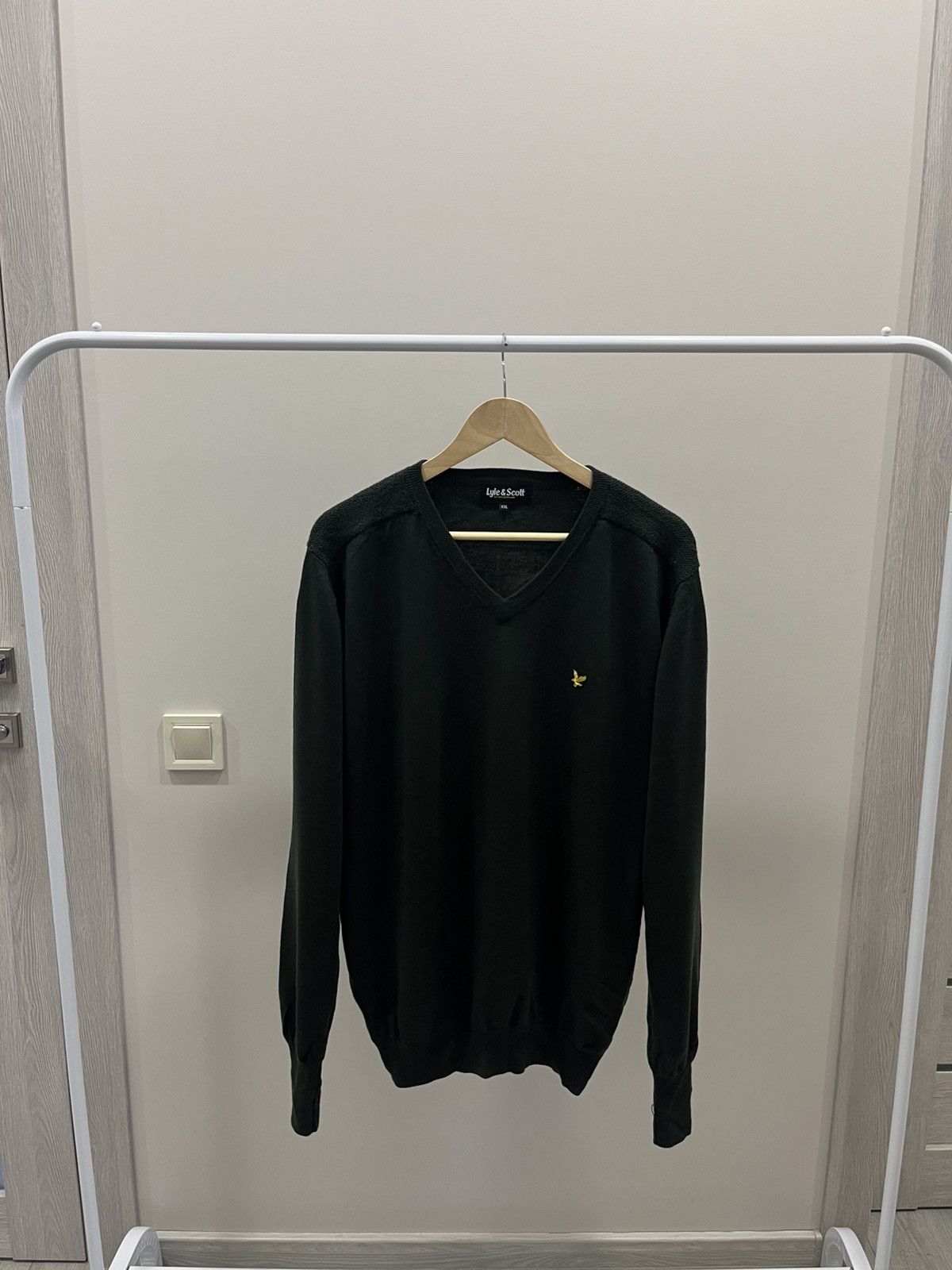 Lyle & Scott Vintage Lyle & Scott V Neck Sweater Size US XXL / EU 58 / 5 - 1 Thumbnail