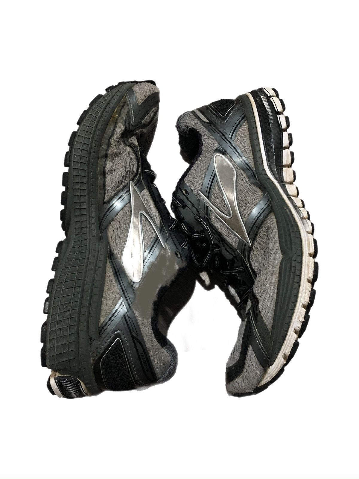 Brooks Brooks Ghost 8th Edition Men s 1101981D063 Gray Runners Grailed