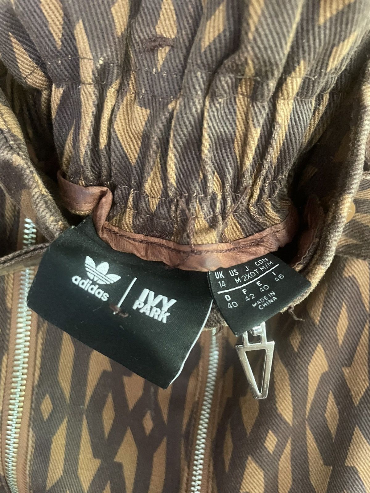 Adidas × Ivy Park adidas Ivy Park Monogram Zipper Pants Size 28" / US 6 / IT 42 - 2 Thumbnail
