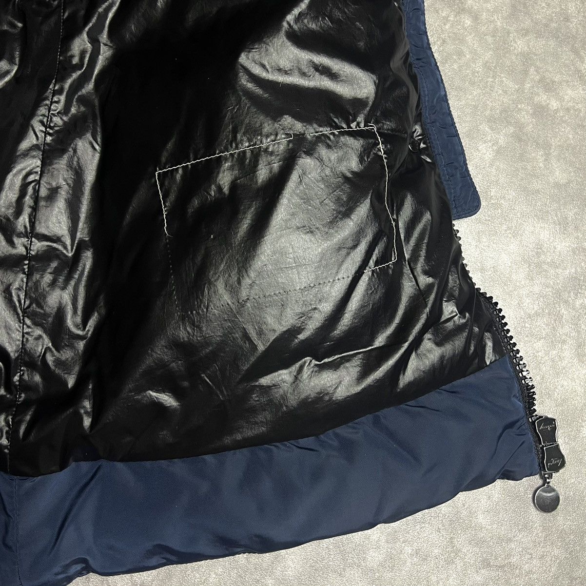 Moncler Moncler Loup Giubbotto down jacket Size M / US 6-8 / IT 42-44 - 9 Thumbnail