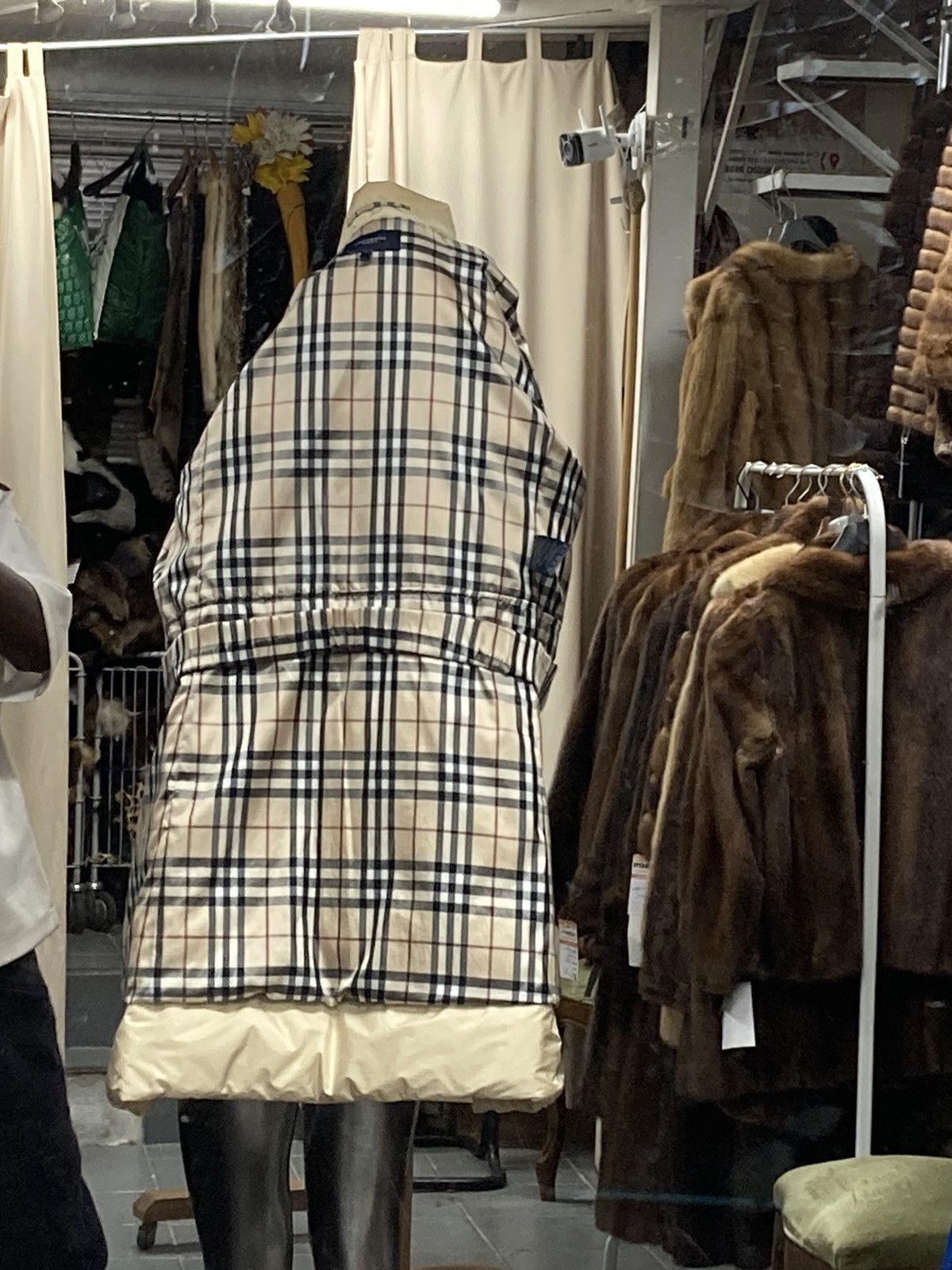 Burberry Beige long down jacket, ideal for winter - Size M Size US M / EU 48-50 / 2 - 16 Thumbnail