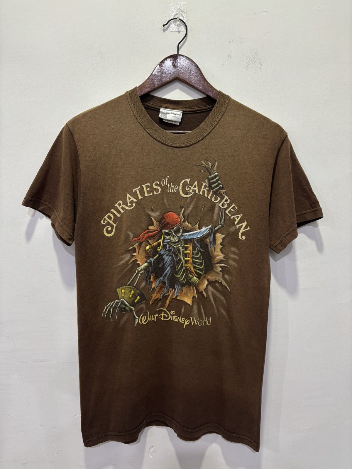 Vintage Vintage Pirate Of Caribbean Tshirt Size US S / EU 44-46 / 1 - 1 Thumbnail