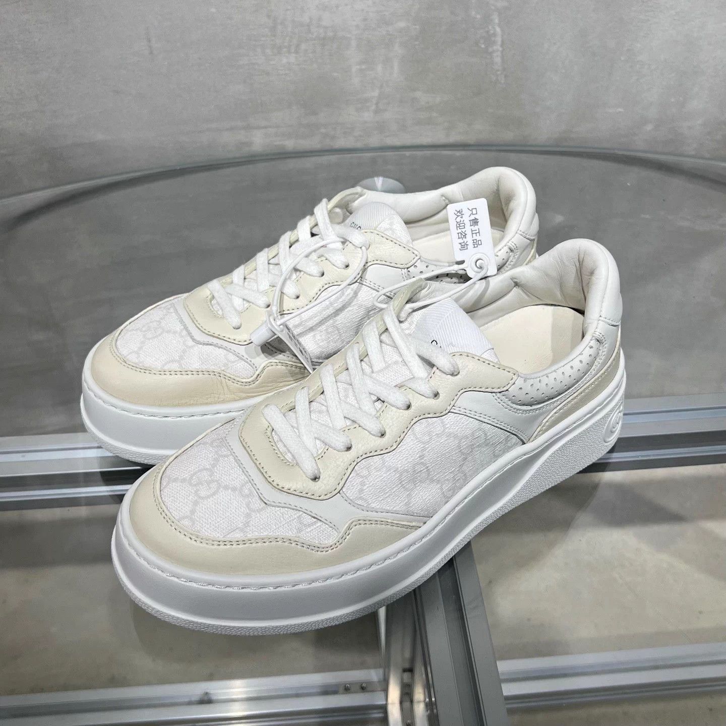 Gucci GUCCI Rhyton Sneakers White & Gray EUR 38 with box Size US 7 / IT 37 - 2 Thumbnail