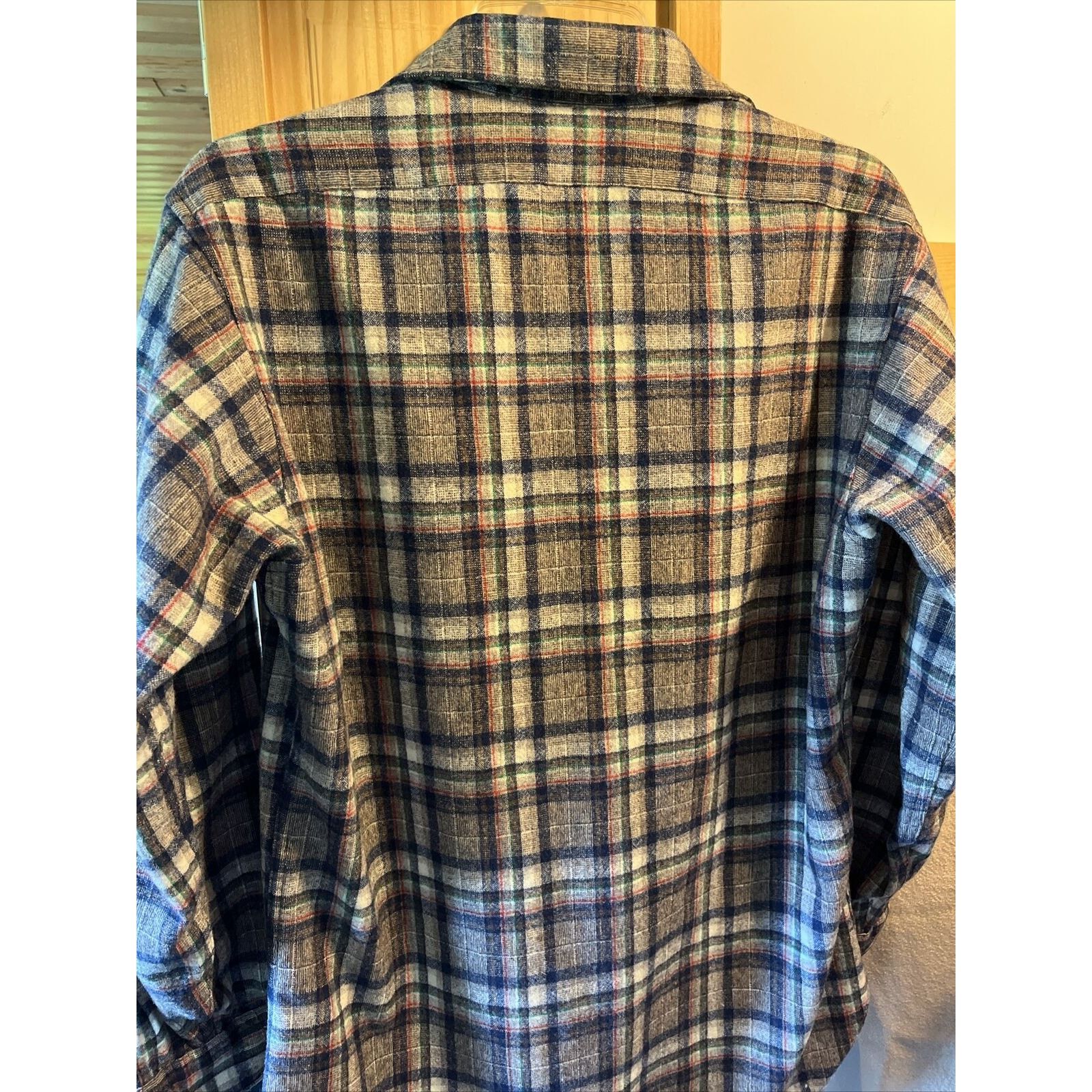 Pendleton Pendleton Mens Medium Gray Plaid Wool Flannel Slim Fit Shirt Size US M / EU 48-50 / 2 - 9 Thumbnail