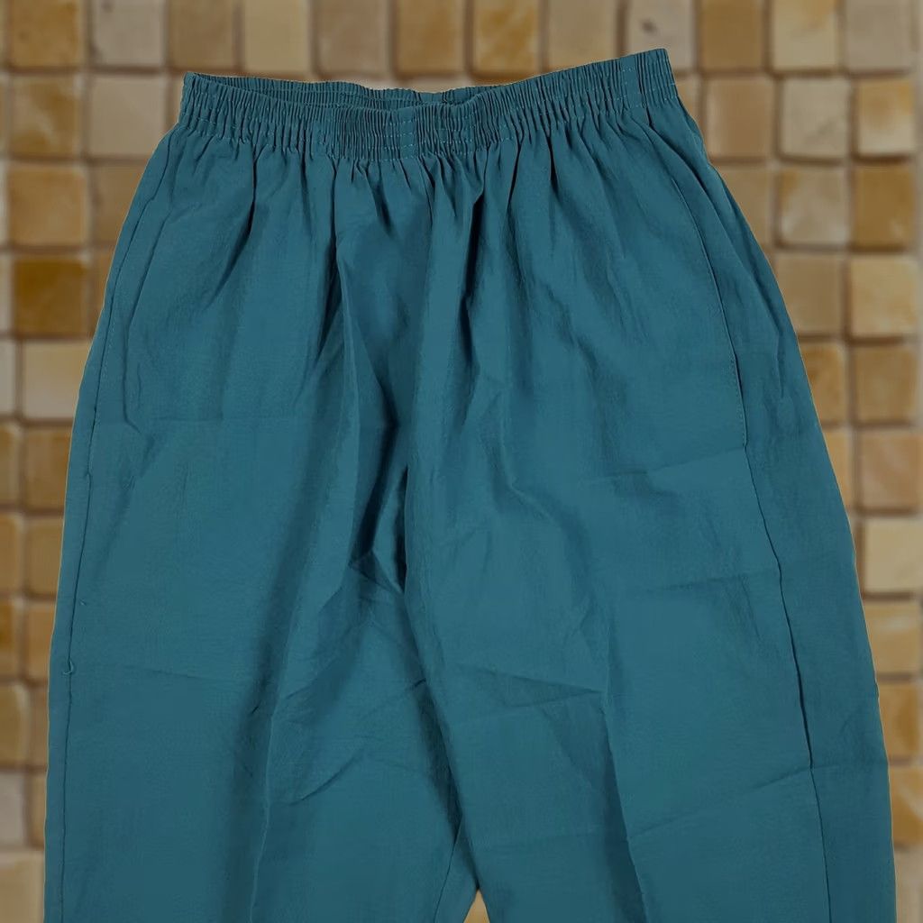 Vintage VINTAGE Regal Green Lightweight Women's Size 6 Petite Relaxed Pants Outdoor Golf 80s 90s Shaped Pockets Lounge Recreational Mens Womens Size 28" / US 6 / IT 42 - 1 Thumbnail