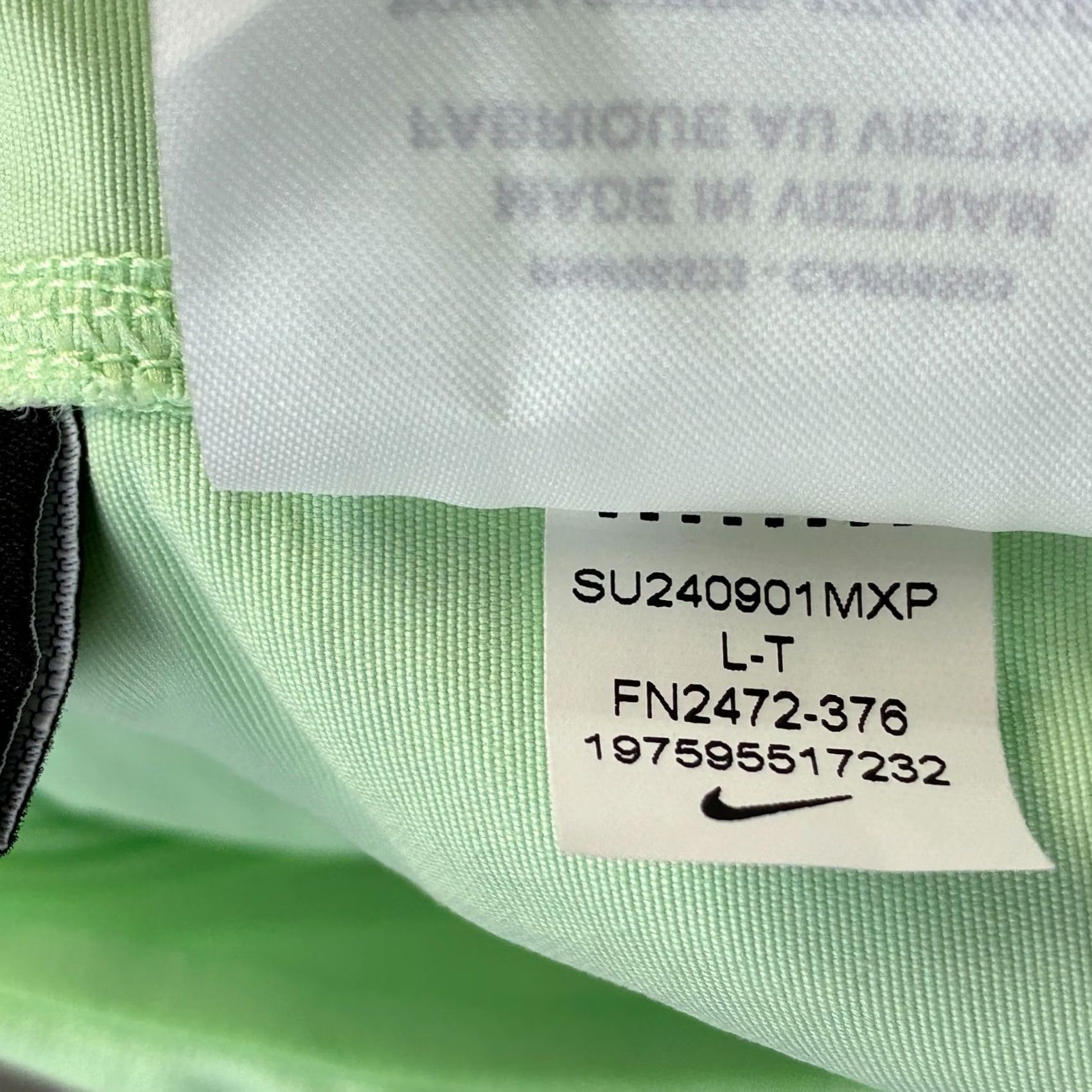 Nike Nike ACG Shorts Mens LT Large Tall Green Reservoir Goat Brief Lined Outdoors - Classic Athletic Style Size US 33 - 6 Thumbnail