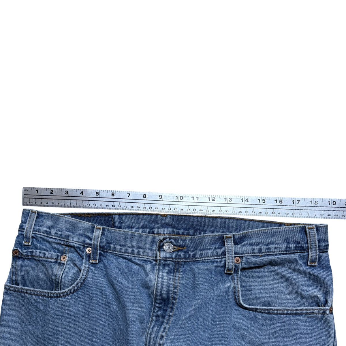 Levi's Vintage Levi's 550 Jeans Mens 38x30 Light Wash Blue Relaxed Size US 38 / EU 54 - 5 Thumbnail