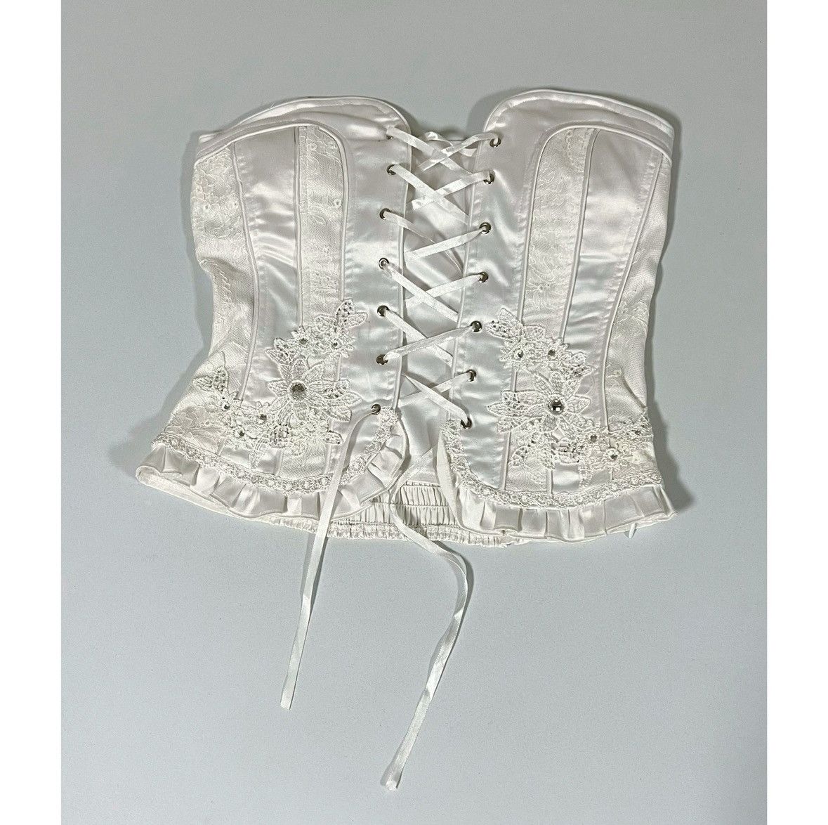Vintage White Embroidered Floral Tie-Up Bridal Corset Top Lingerie 🤍 Size ONE SIZE - 2 Thumbnail