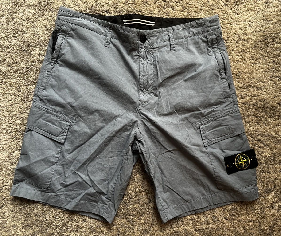 Stone Island Stone Island Cargo Shorts Size US 34 / EU 50 - 1 Thumbnail