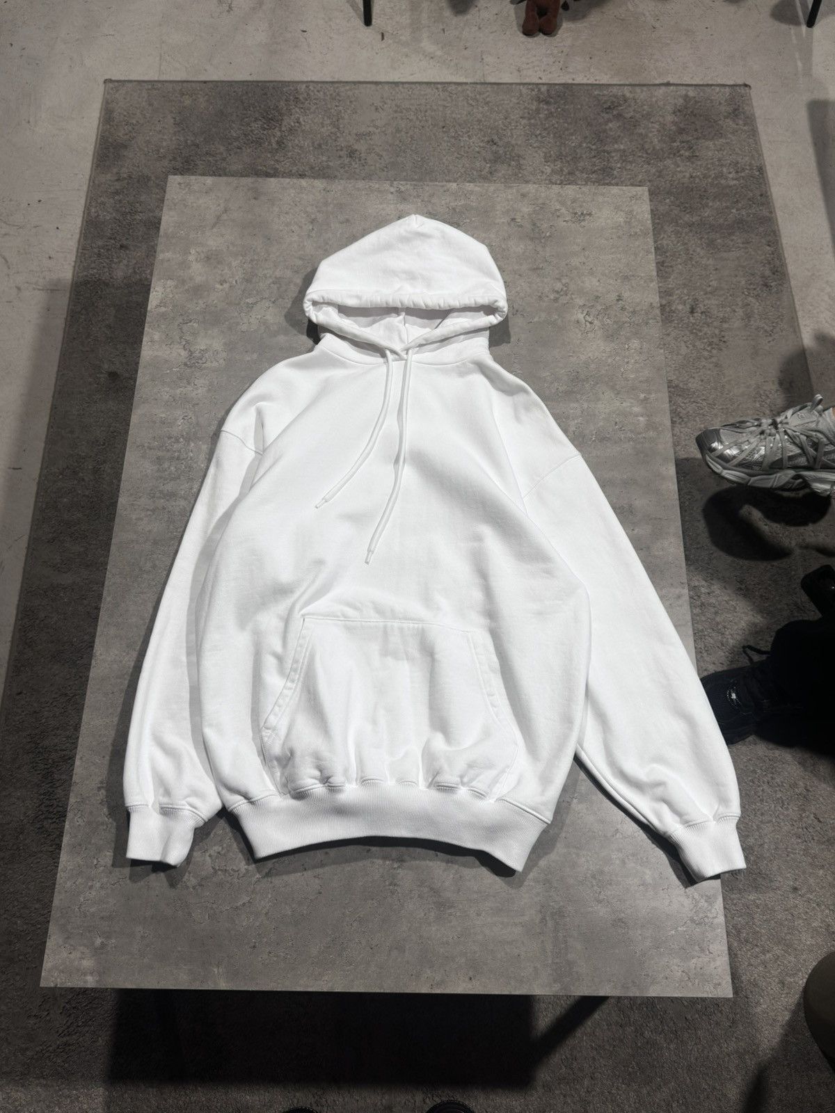 Balenciaga balenciaga back logo hoodie Size US S / EU 44-46 / 1 - 2 Thumbnail