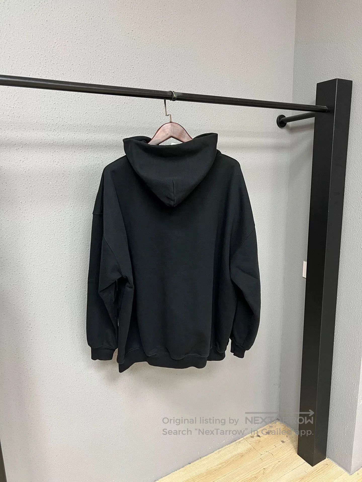 Balenciaga balenciaga black hooded sweatshirt. Size US L / EU 52-54 / 3 - 2 Thumbnail