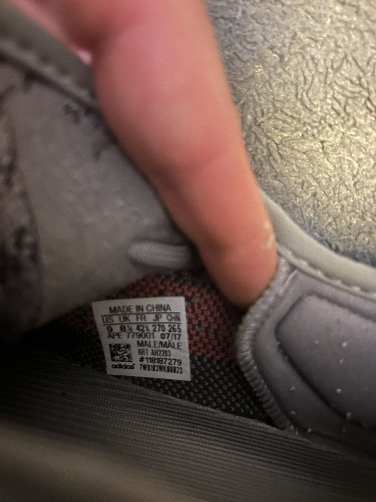 Adidas × Yeezy Yeezy Belugas 2.0 Size US 9 / EU 42 - 6 Thumbnail