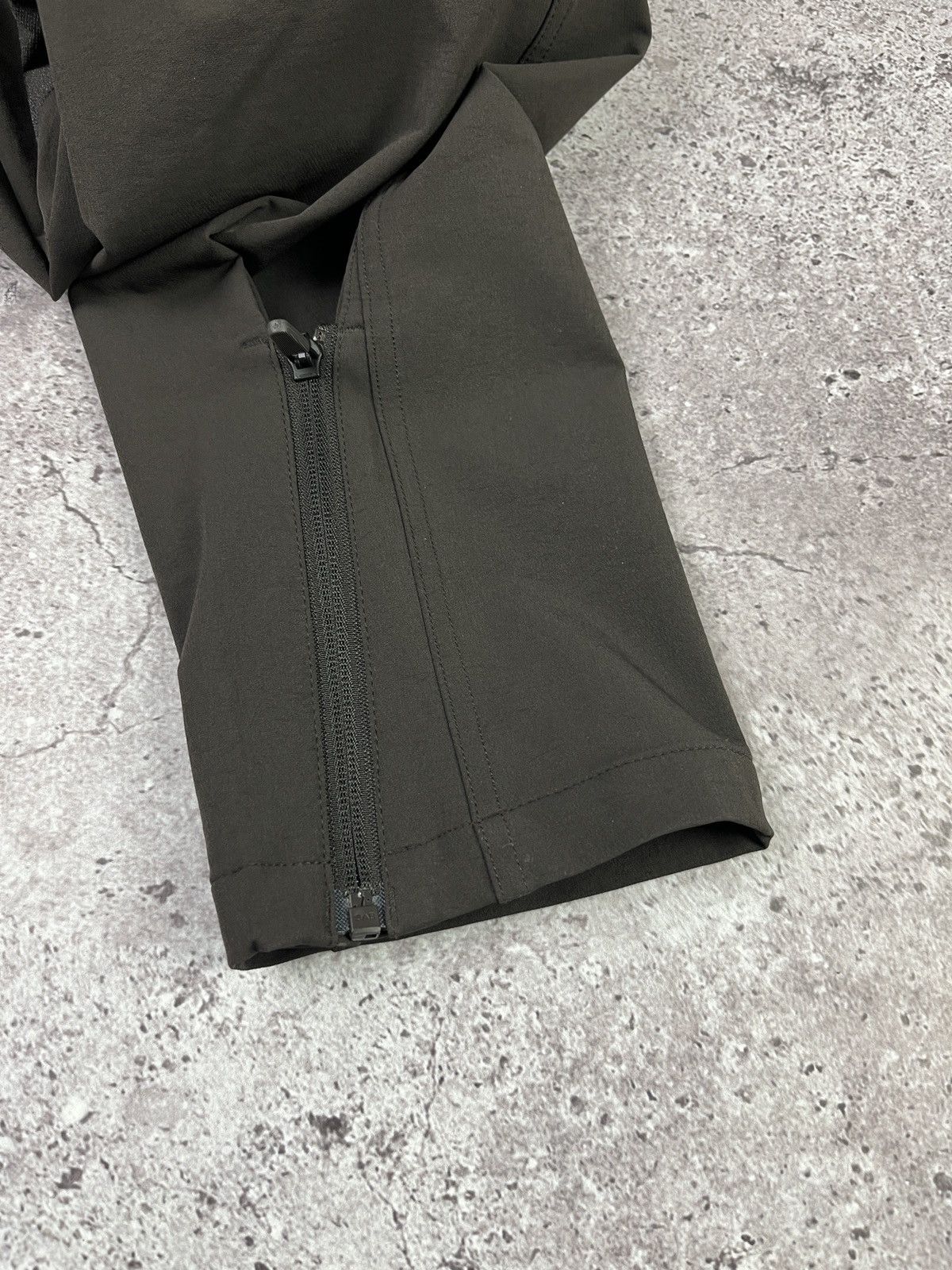 Cactus Plant Flea Market × Nike Nike X Travis Scott Nrg Bh Pant Brown Size US 34 / EU 50 - 9 Thumbnail