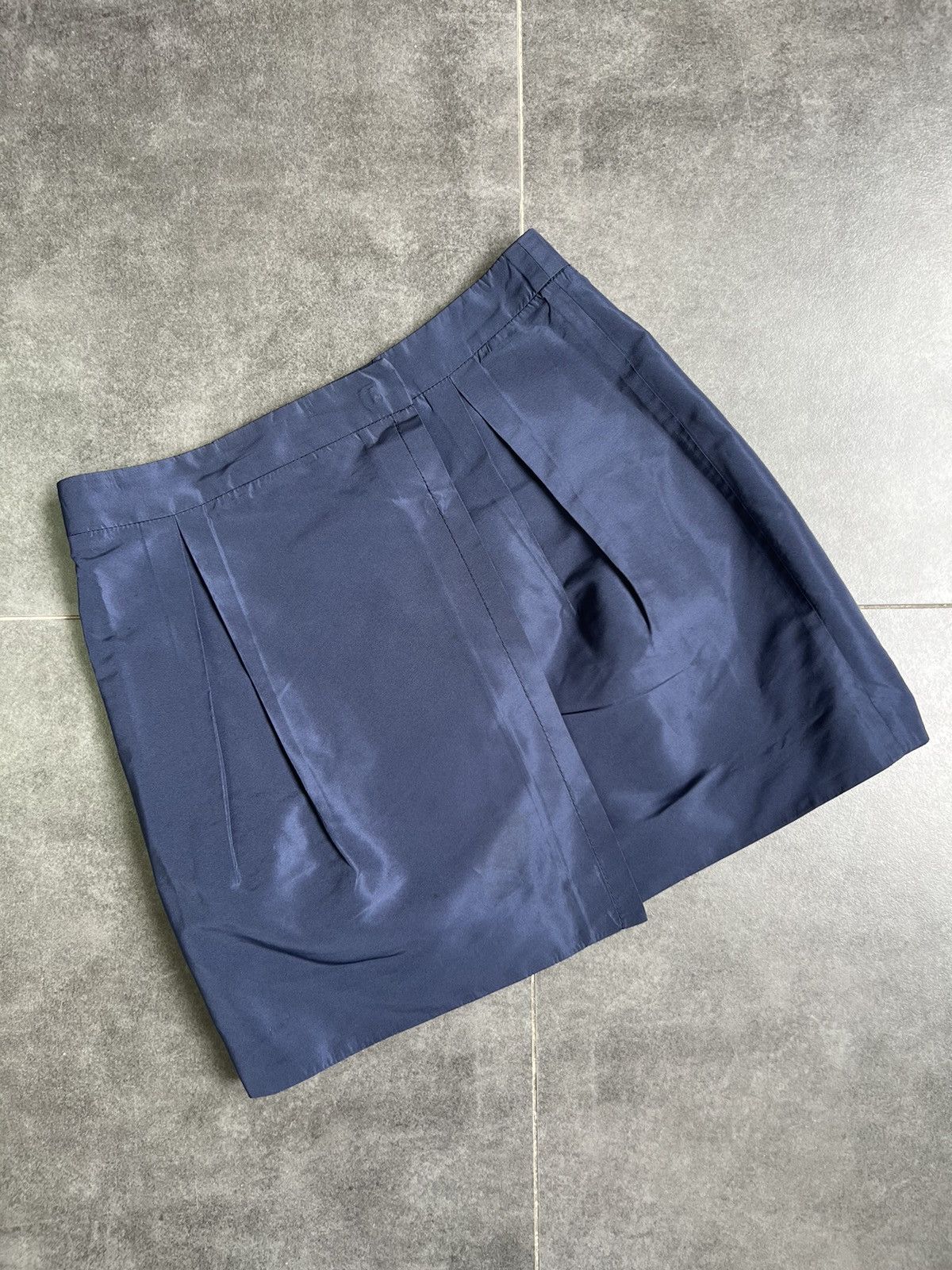 Miu Miu 2009 Miu Miu Navy Taffeta Flared Skirt Size 26" / US 2 / IT 38 - 2 Thumbnail