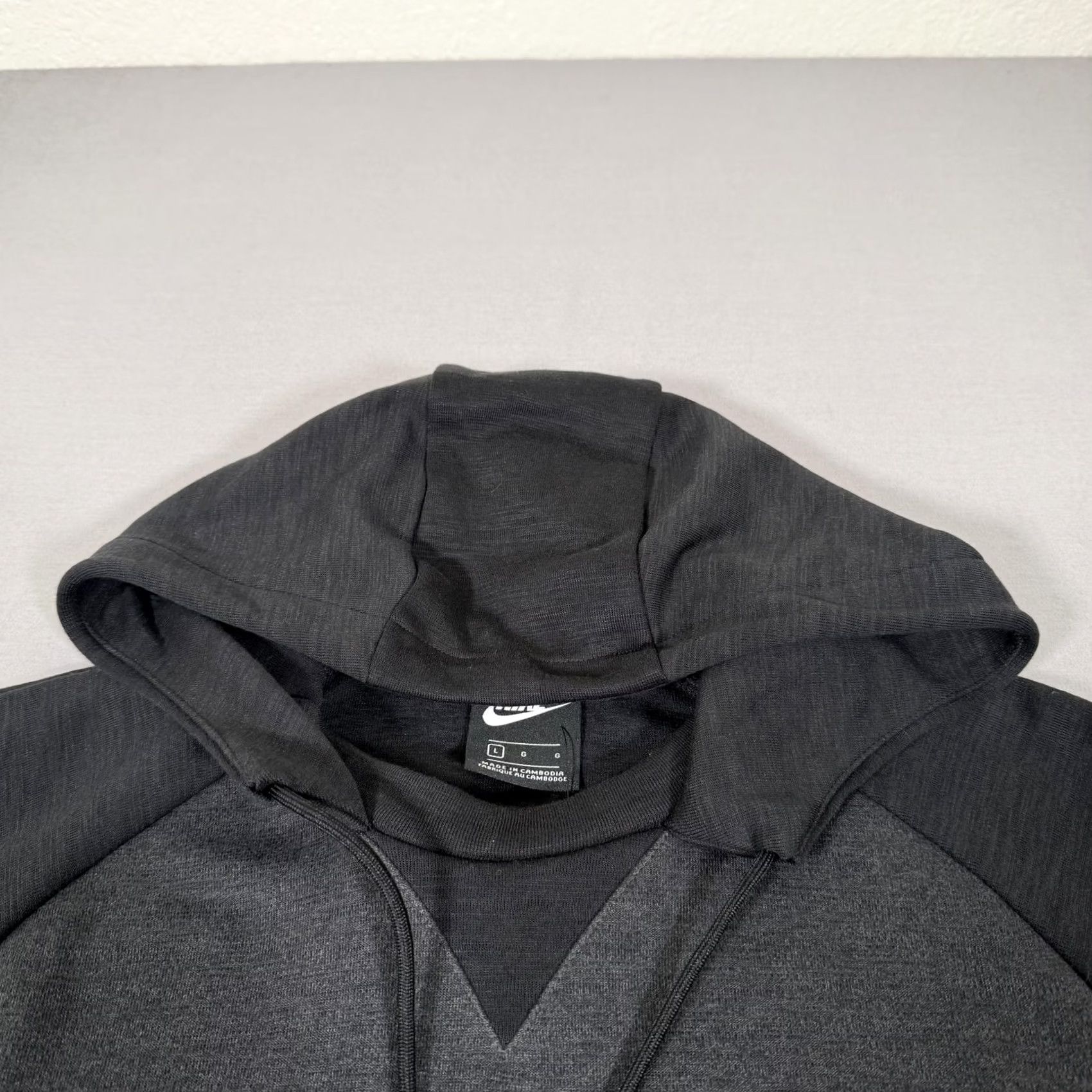 Nike Nike Hoodie Men L Gray Pullover Sweatshirt with Hooded Pockets Logo Fireheather Front Kangaroo Pocket Crew Neck All Seasons Sportswear Size US L / EU 52-54 / 3 - 4 Thumbnail