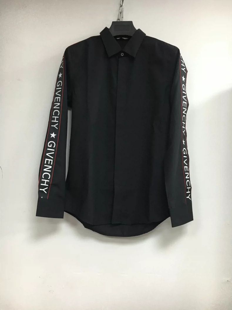 Givenchy Givenchy Black Button-Up Shirt - dmc Size US S / EU 44-46 / 1 - 1 Thumbnail