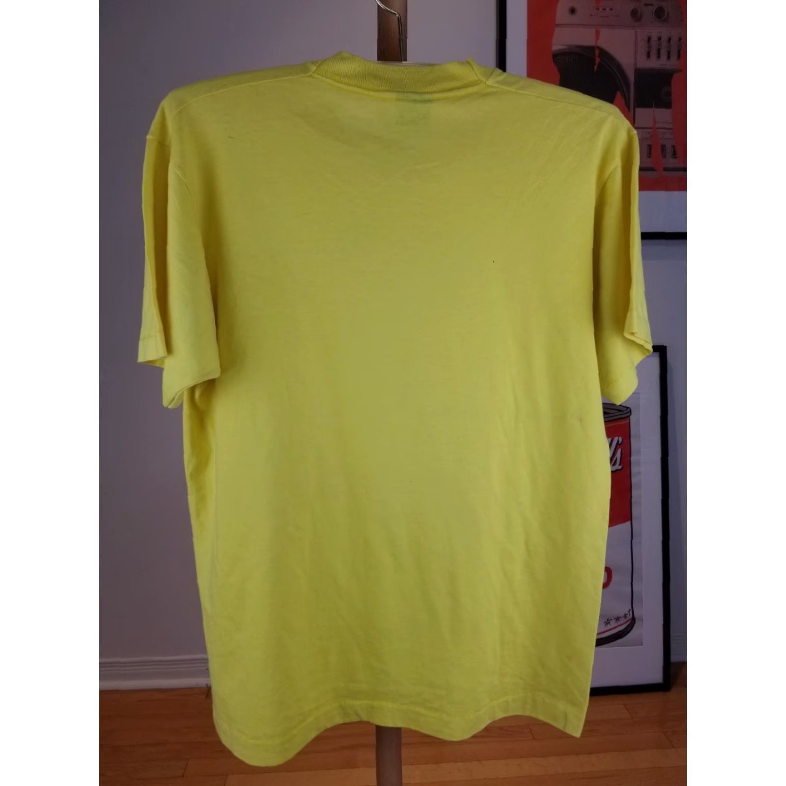Vintage VINTAGE 90' CARROUSEL YELLOW SINGLE STITCH THIN T-SHIRT SZ LARGE Size US L / EU 52-54 / 3 - 8 Thumbnail