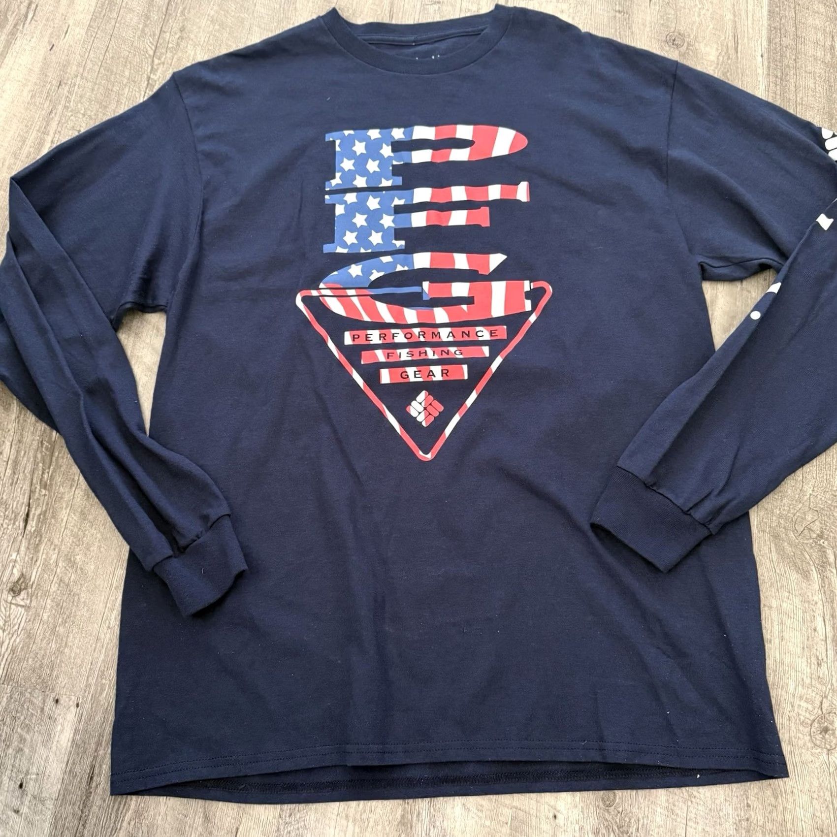 Vintage Columbia PFG Long Sleeve T-Shirt Mens Large Navy Blue Flag Graphic Cotton UV Protection Crew Neck Pullover Shirt Regular Fit Fishing Outdoor Seasonal Size US L / EU 52-54 / 3 - 8 Thumbnail