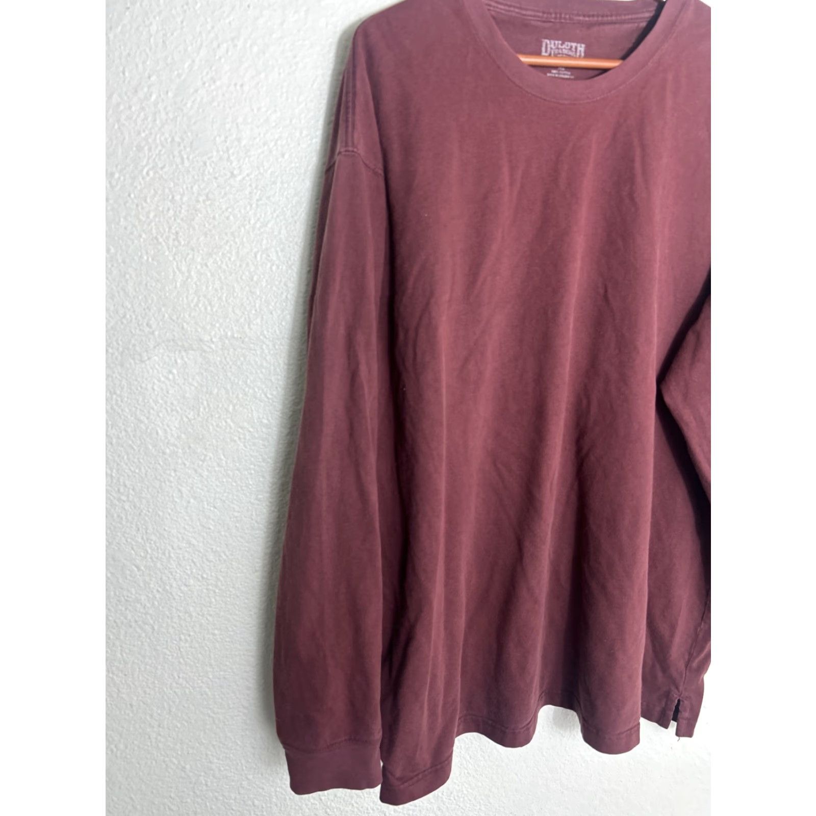 Vintage Duluth Mens XL T Shirt Long Sleeve Crew Neck Burgundy Relaxed Fit Pocket Size US XL / EU 56 / 4 - 2 Thumbnail