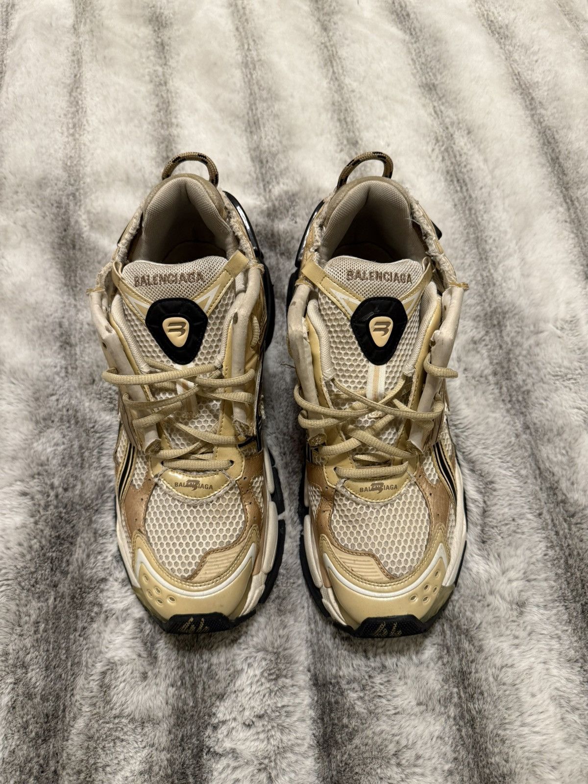 Balenciaga Balenciaga Runner Sneaker Cream/Brown Size US 11 / EU 44 - 3 Thumbnail
