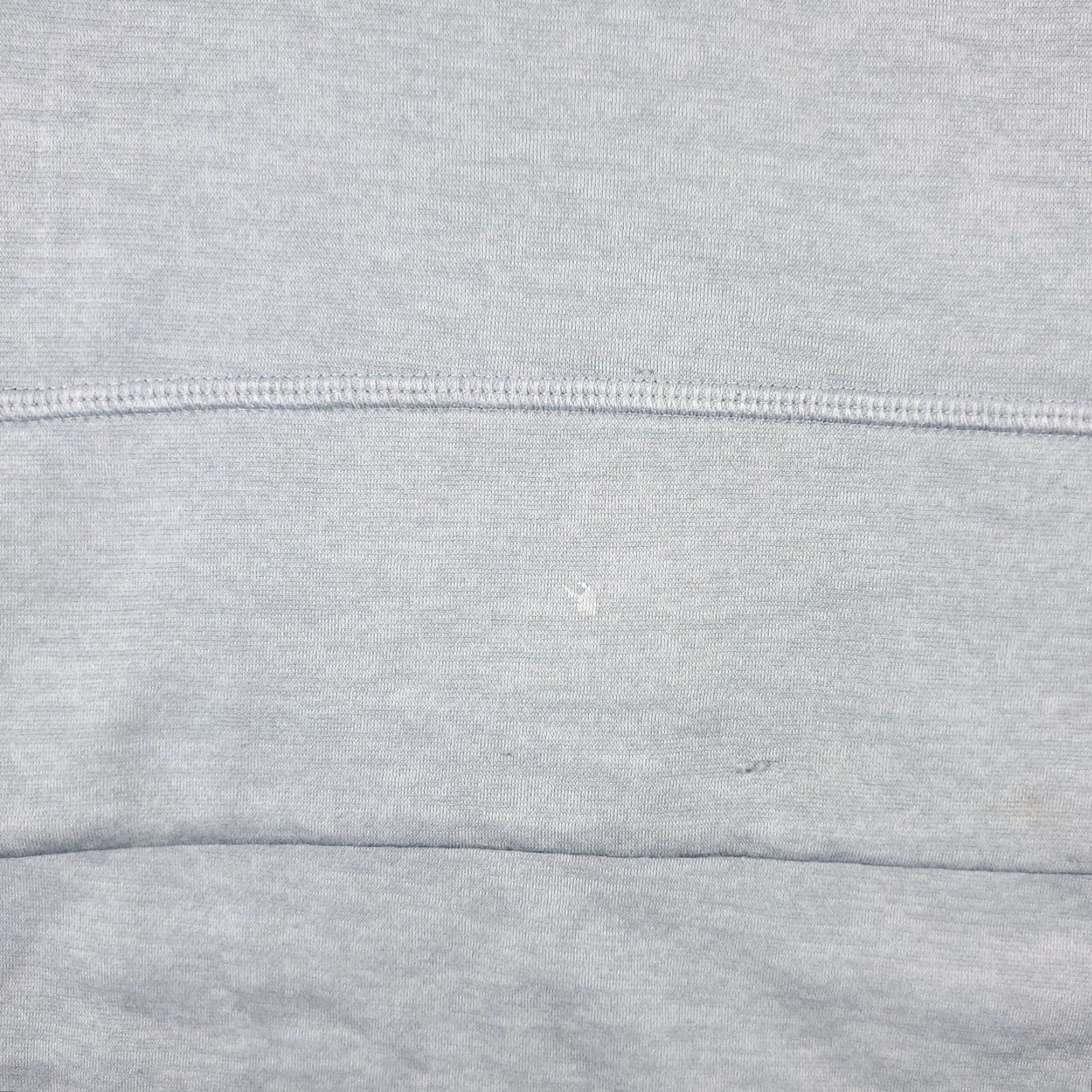 Champion Champion Sweater Women L Gray Pullover Knit Crew Neck Logo All Seasons Vintage? No. (But must not add) Size L / US 10 / IT 46 - 6 Thumbnail