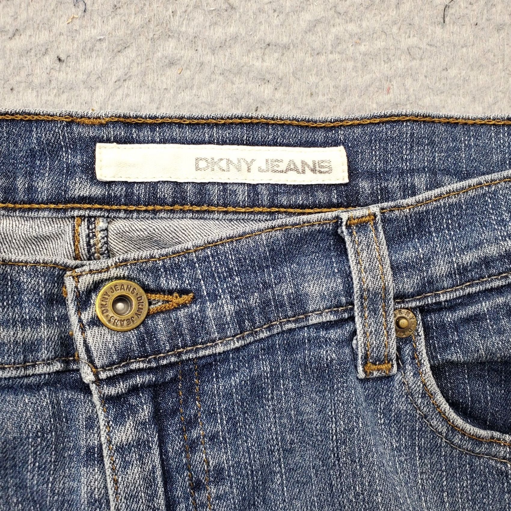 DKNY DKNY Flared Jeans Womens 14R Blue Denim Medium Wash Distressed Streetwear Jeans 30.75" Inseam 5-Pocket Size 36" / US 14 / IT 50 - 7 Thumbnail