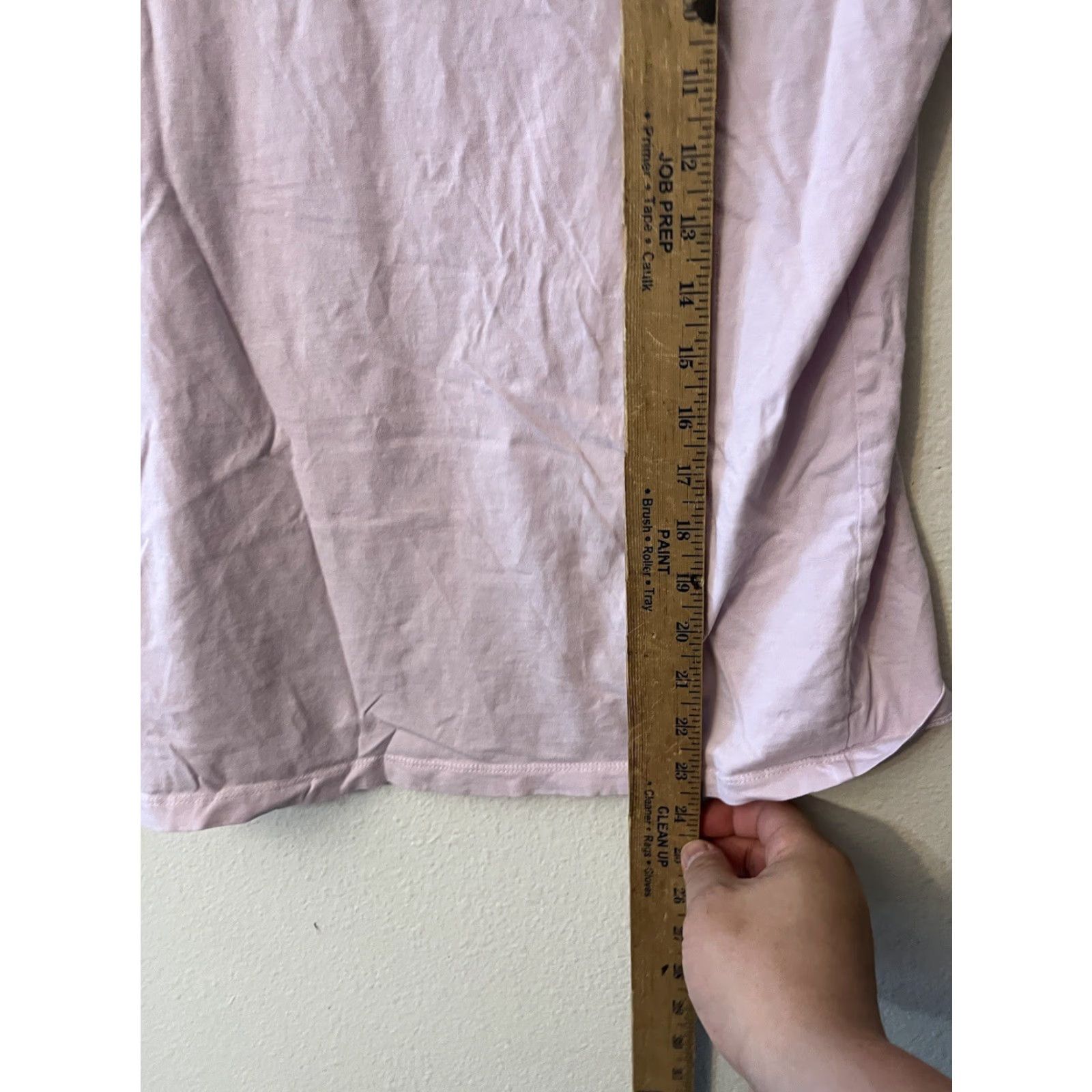 Fila Womens FILA V-Neck T-Shirt Short Sleeve Tee Medium Purple T-Shirt Womens Medium Purple V-Neck Short Sleeve Size M / US 6-8 / IT 42-44 - 5 Thumbnail