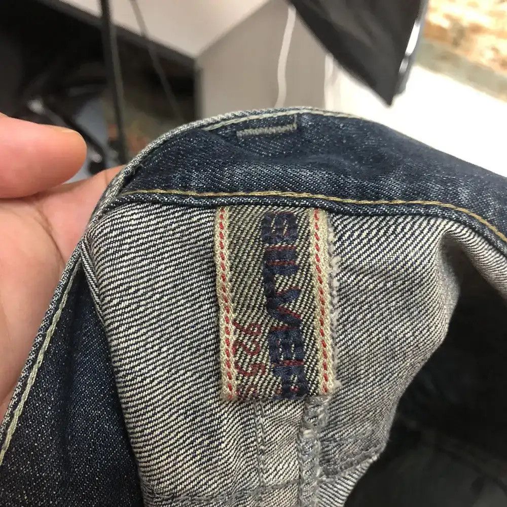 Silver Jeans Co. DLL Silver Jeans co blue distressed denim jeans #C004 Size US 31 - 14 Thumbnail