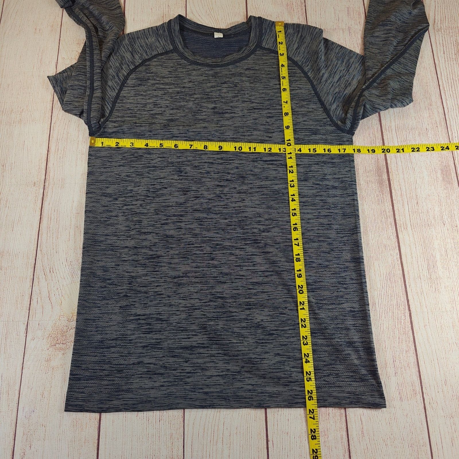 Lululemon Lululemon Metal Vent Tech Long Sleeve sz S Size US S / EU 44-46 / 1 - 5 Thumbnail