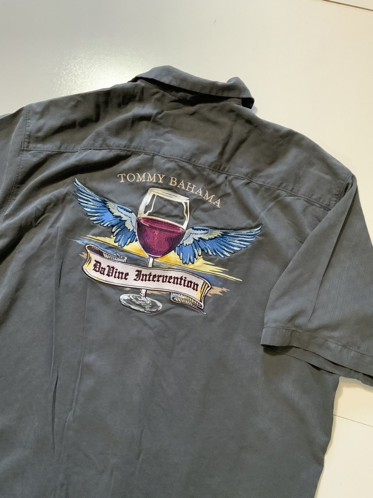 Tommy Bahama Tommy Bahama DaVine Intervention Wine Silk Loop Collar Shirt Size US XL / EU 56 / 4 - 5 Thumbnail