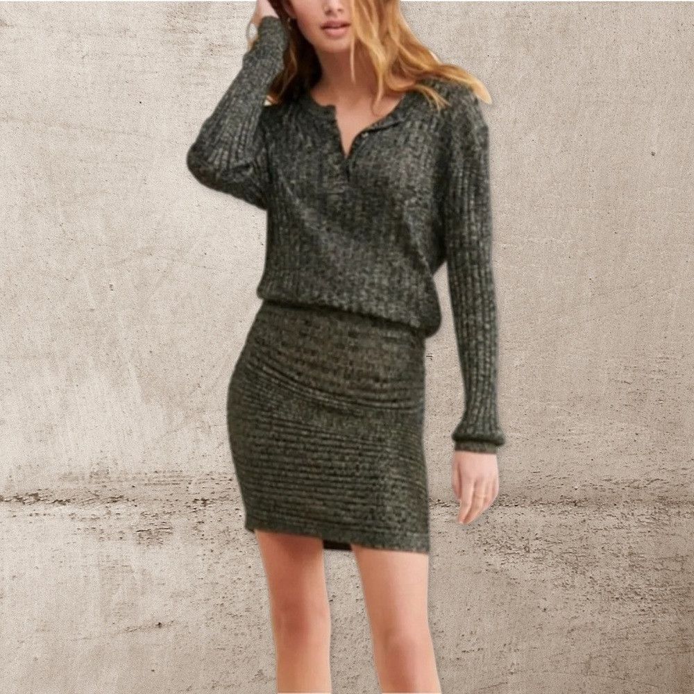 Other Rochouse Metallic Gold and Black Sweater Dress NWT Size M / US 6-8 / IT 42-44 - 1 Thumbnail
