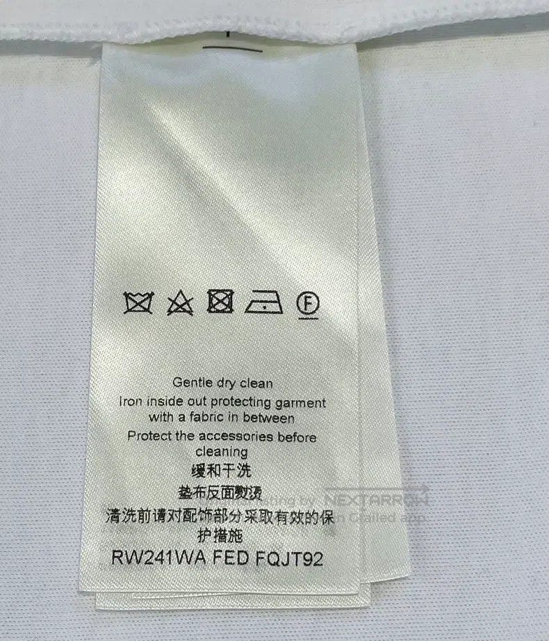 Louis Vuitton Louis Vuitton White monogrammed print jacket Size US XS / EU 42 / 0 - 7 Thumbnail