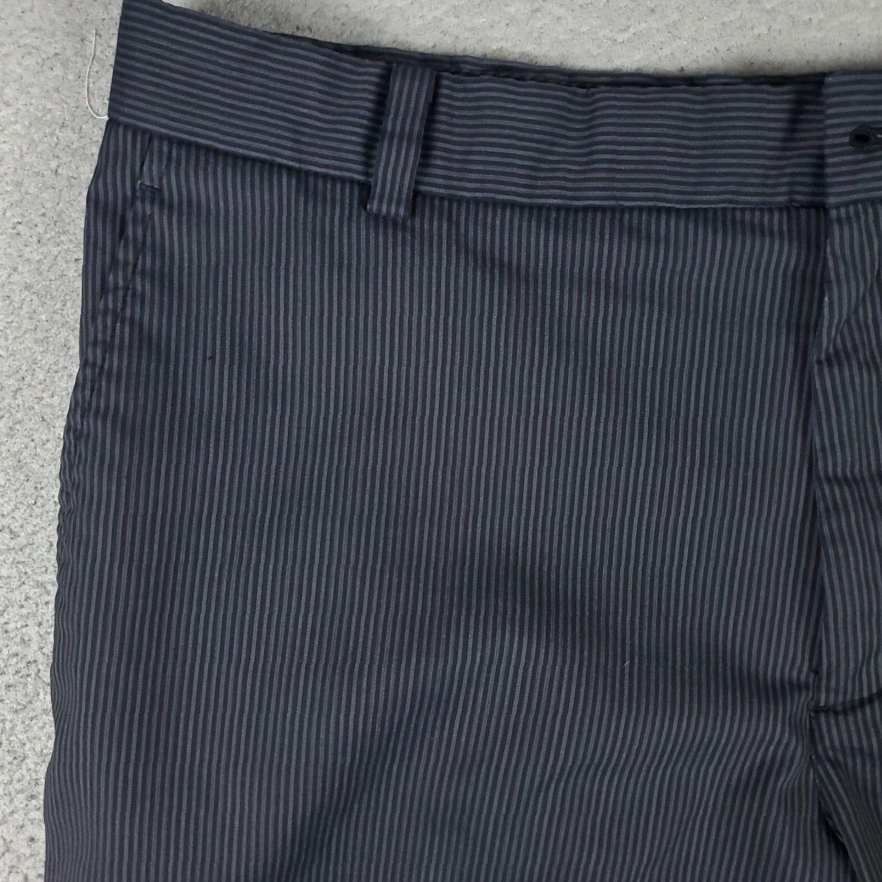 Nike Nike Shorts Size 36 Gray Striped Dri Fit Casual Flat Front Chino Mens Size US 36 / EU 52 - 2 Thumbnail