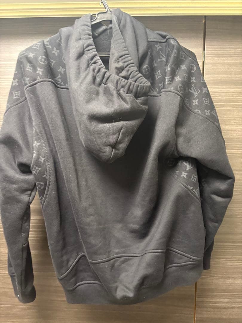 Louis Vuitton Louis Vuitton Circle Cut Hooded Sweatshirt Monogram Black Size US S / EU 44-46 / 1 - 2 Thumbnail
