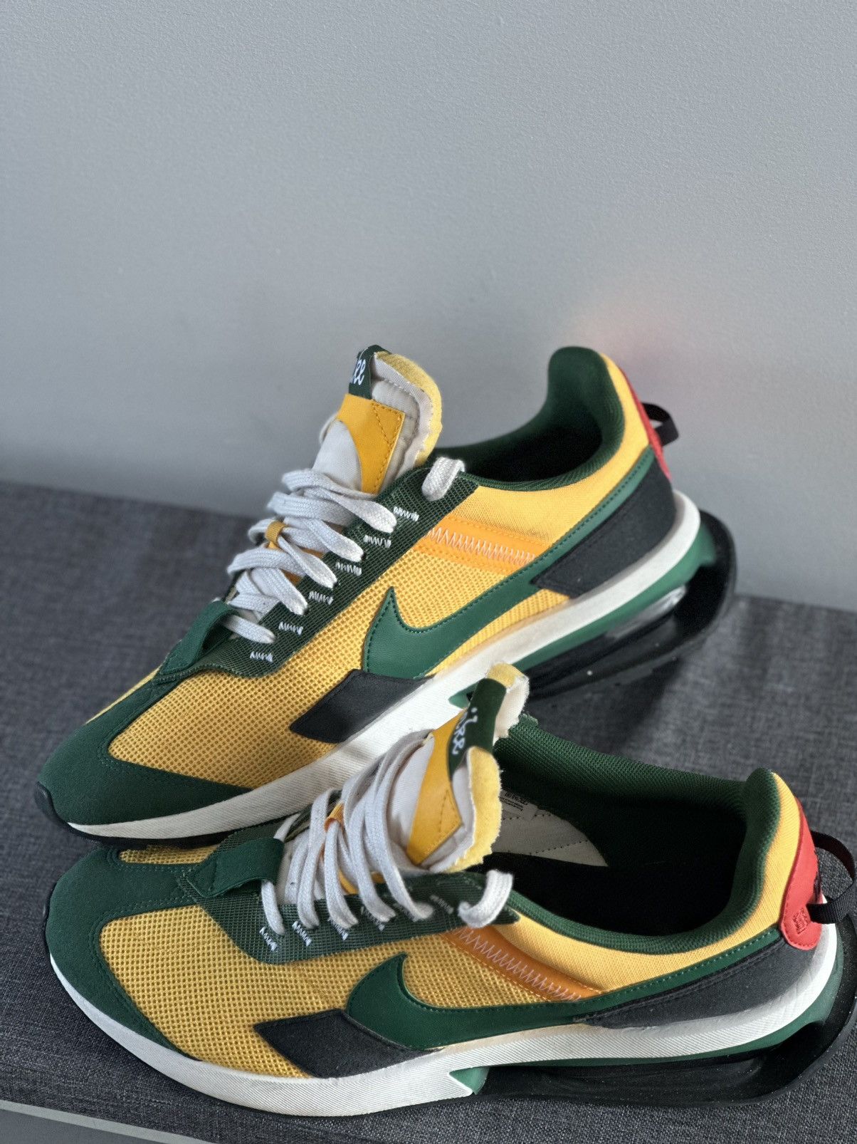 Nike Nike Air Max Pre-day university Size US 12 / EU 45 - 1 Thumbnail