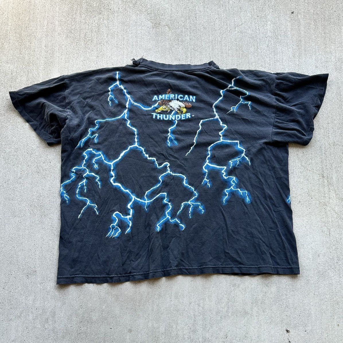 Vintage Vintage American Thunder T Shirt 90s Lighting Wolf Biker AOP Size US XL / EU 56 / 4 - 2 Thumbnail