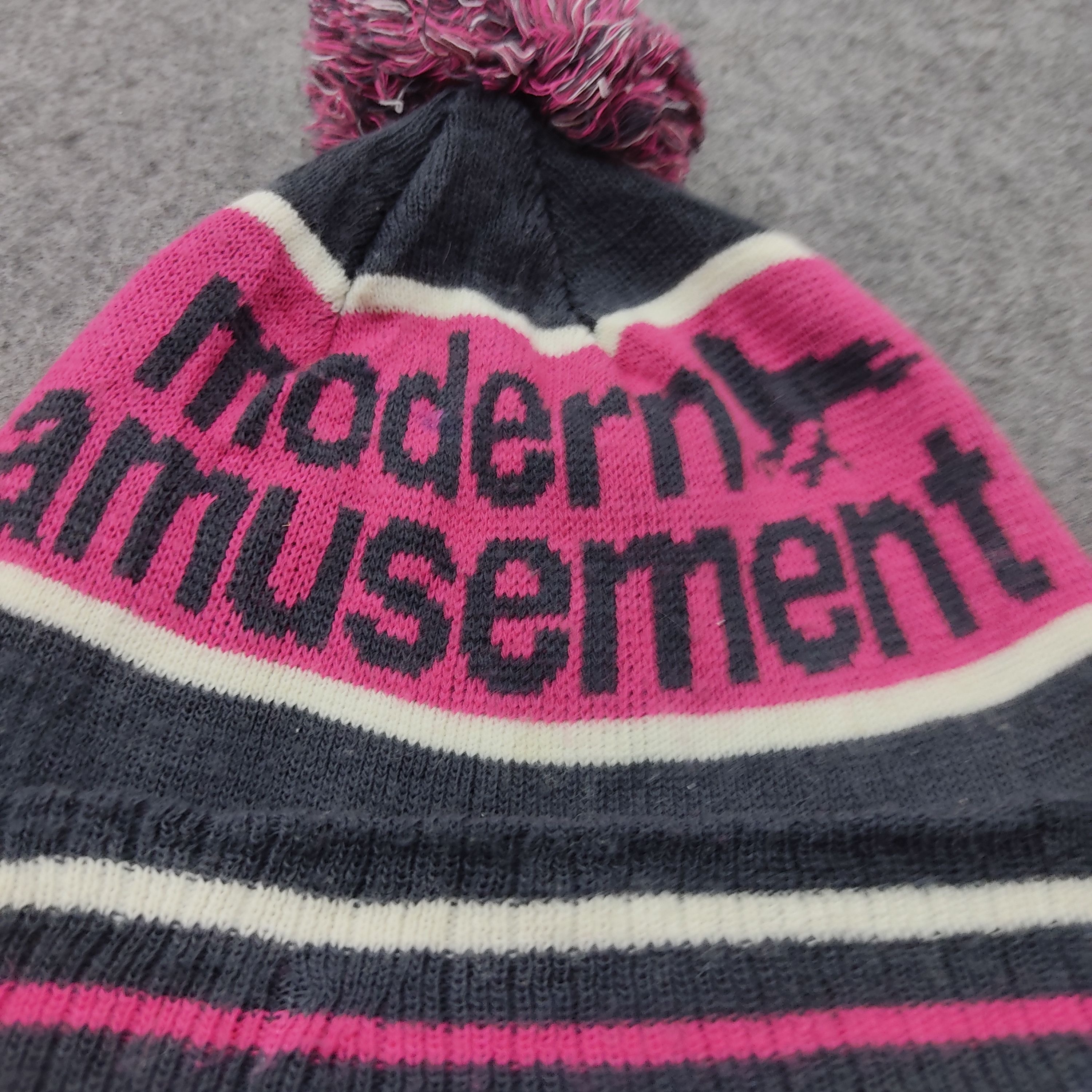 Modern Amusement Modern Amusement Beanie / Snow Hat / Snow Cap Size ONE SIZE - 2 Thumbnail