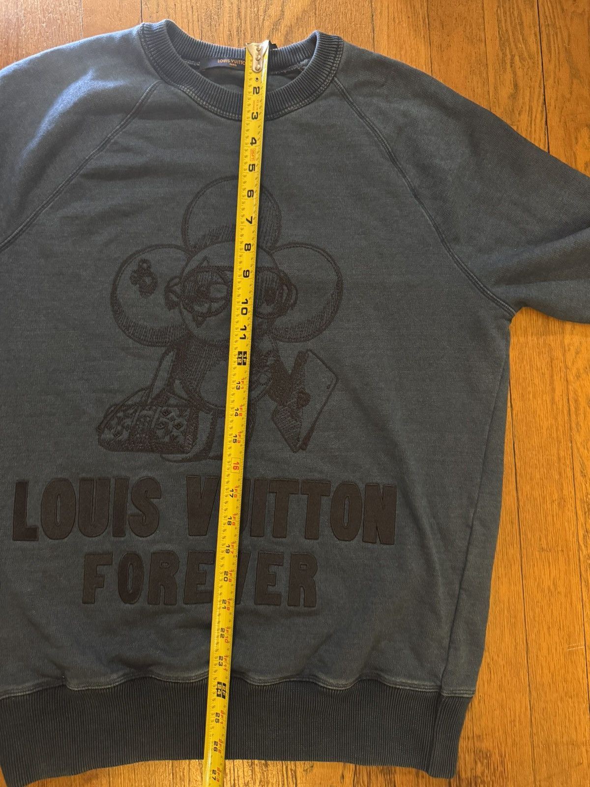 Louis Vuitton Louis Vuitton Vivienne Sweatshirt Size L AUTHENTIC! Size US L / EU 52-54 / 3 - 3 Thumbnail